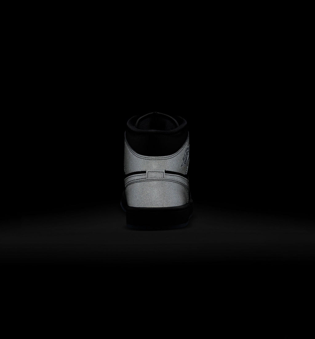 Air Jordan 1 Mid SE Men's Sneakers - Black / Grey